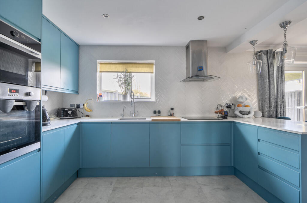 House in Adur, Lancing - More