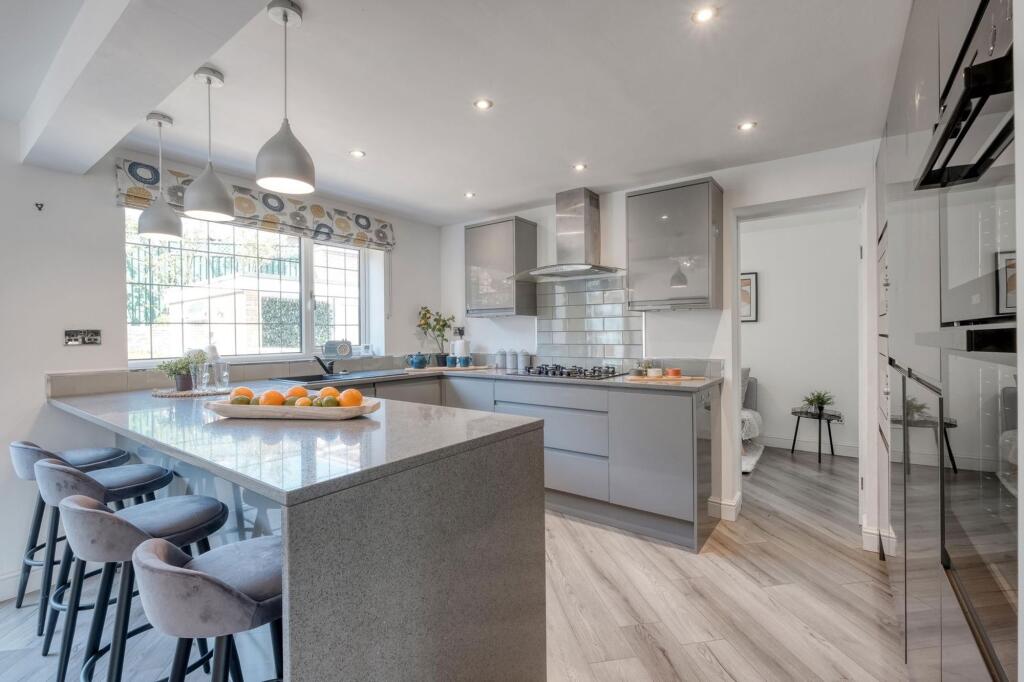 Additional image 3 of Ainsdale Gardens, Halesowen, B63