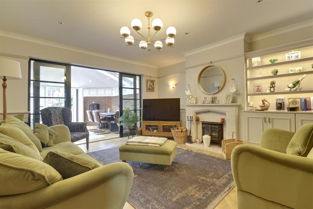 House in Portsmouth - View 2