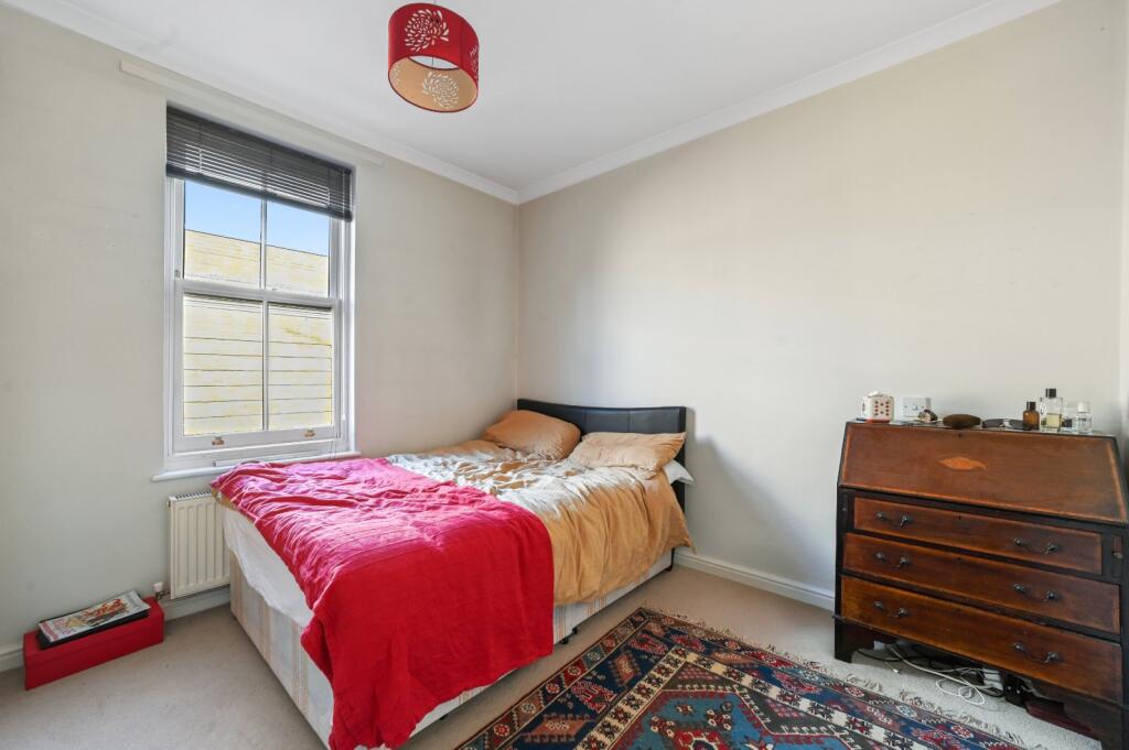 House in London, Stepney - View 3