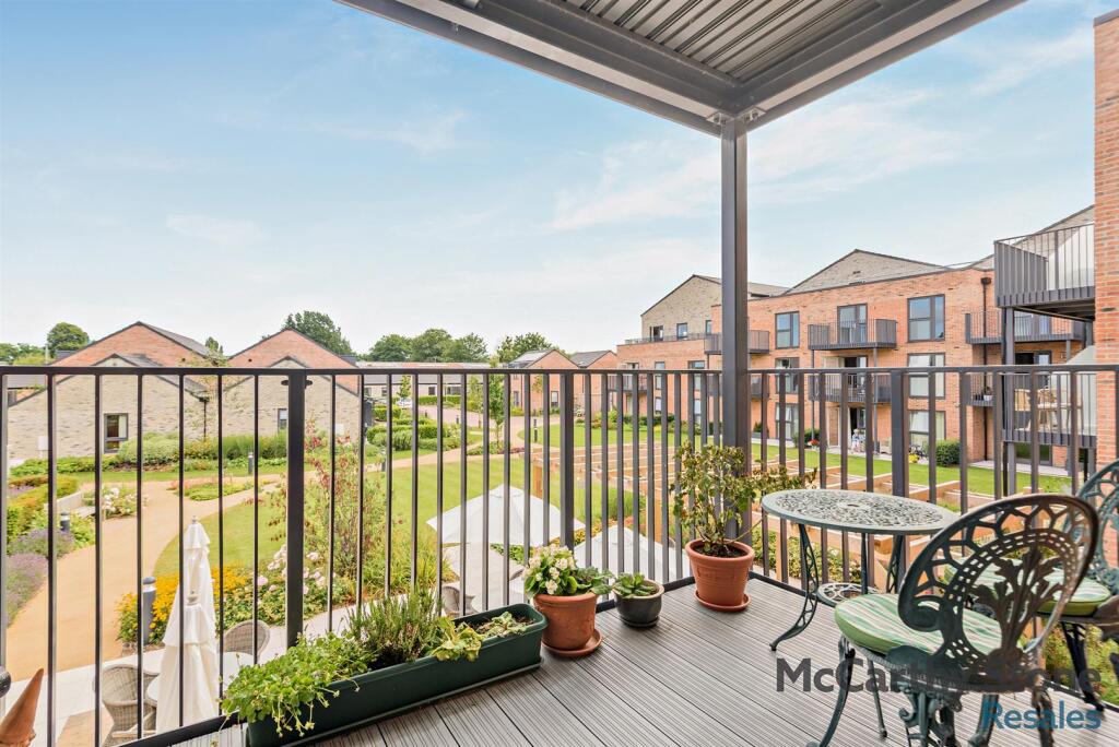 Apartment in Wimborne Minster, Dorset - View 4
