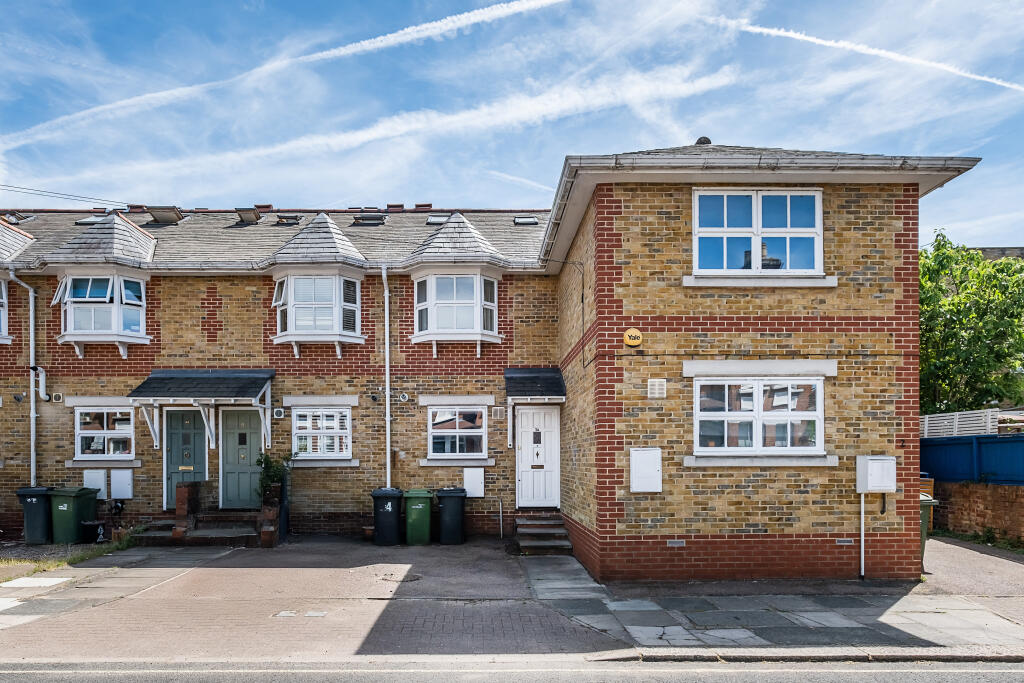 Main image of property: Iveley Road, London, SW4