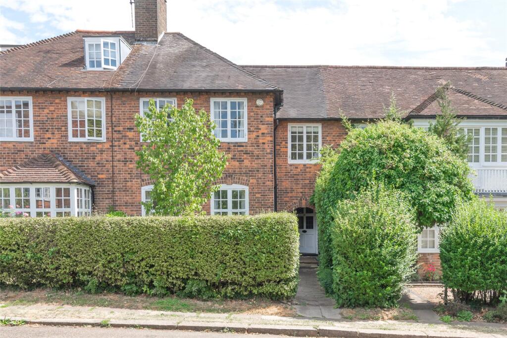 Main image of property: Cascade Avenue, London, N10