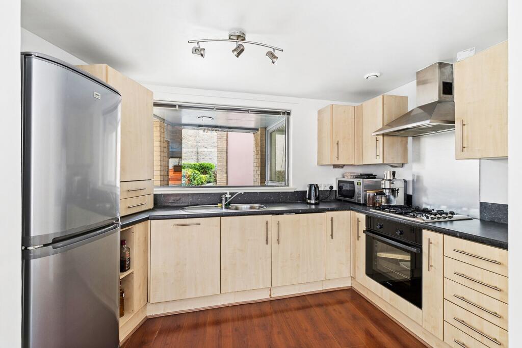 14 St. Francis Rigg, New Gorbals, G5 - View 5