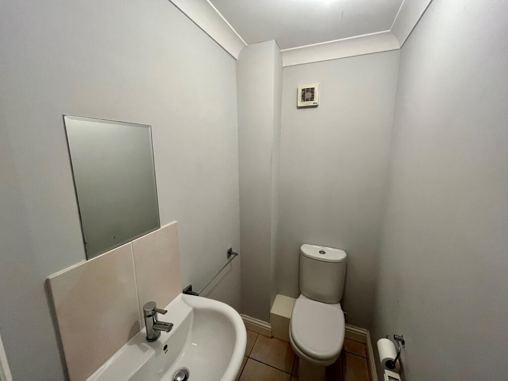 House in Ipswich - View 4