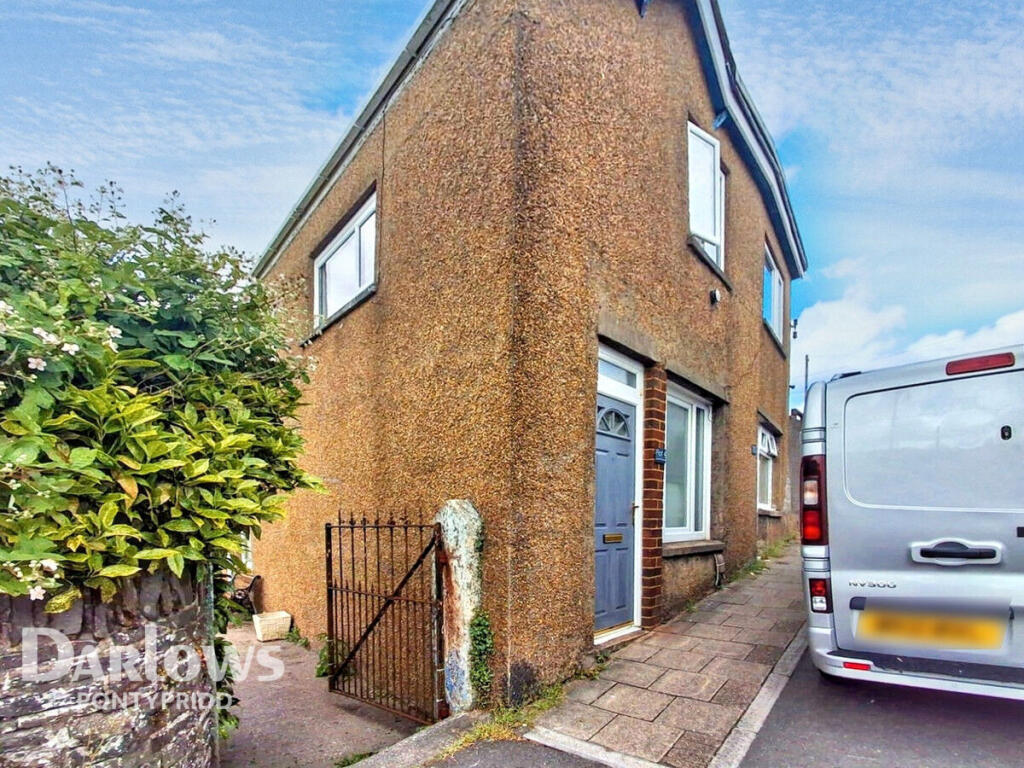 Dyffryn Road, Pontypridd photo 3