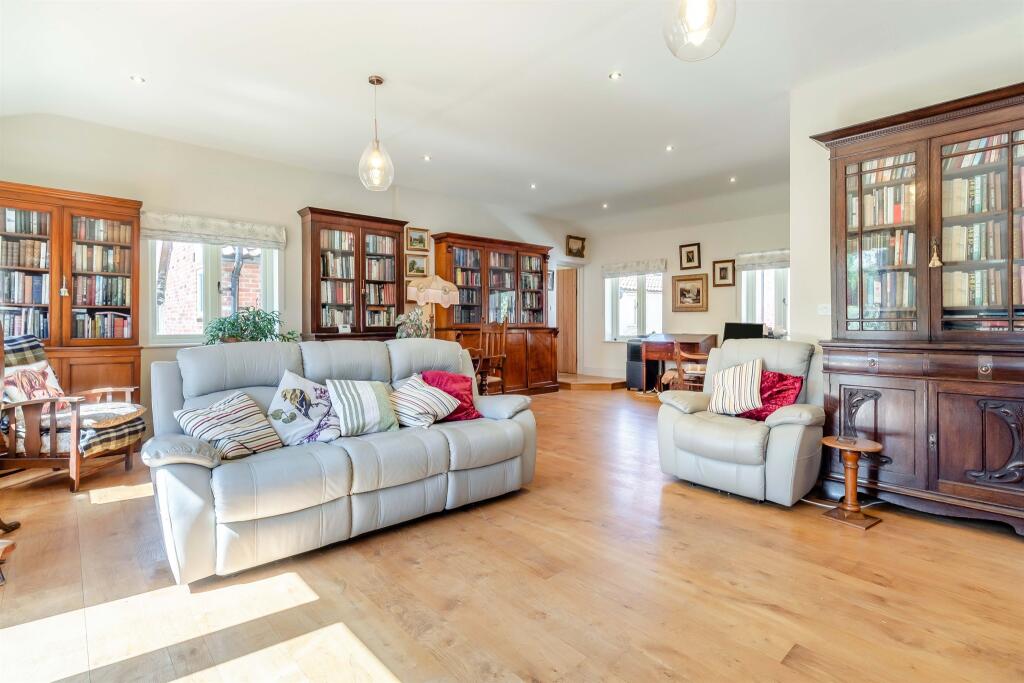 House in South Norfolk, Stockton - View 4
