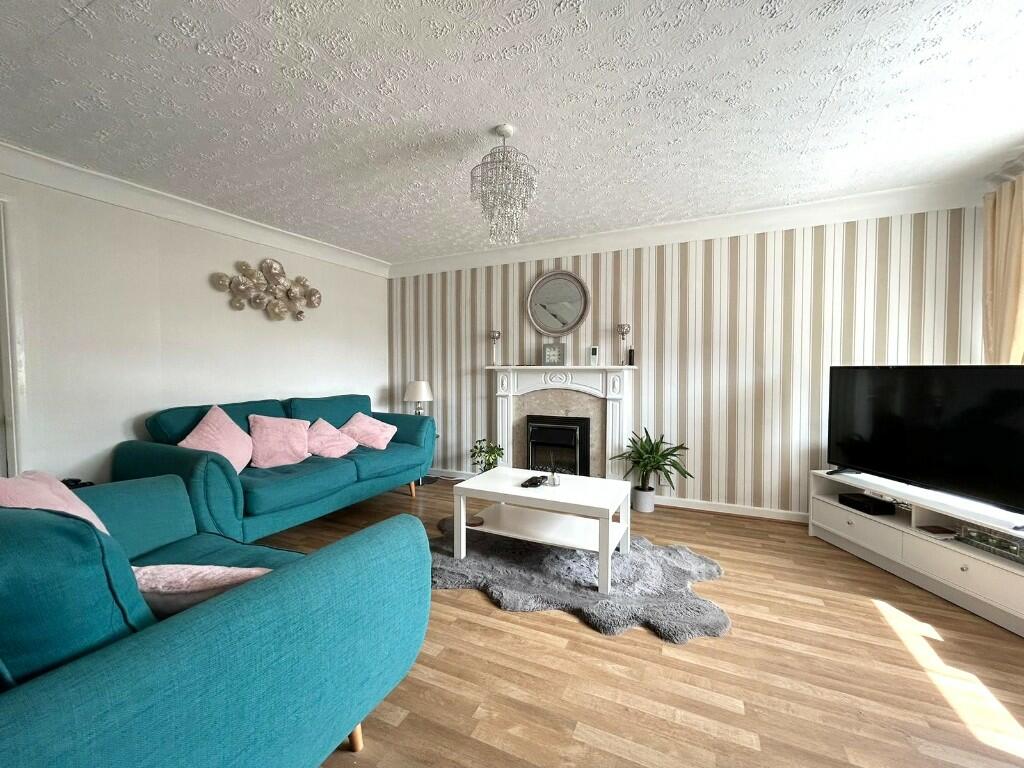 Summertrees Road, Great Sutton photo 4