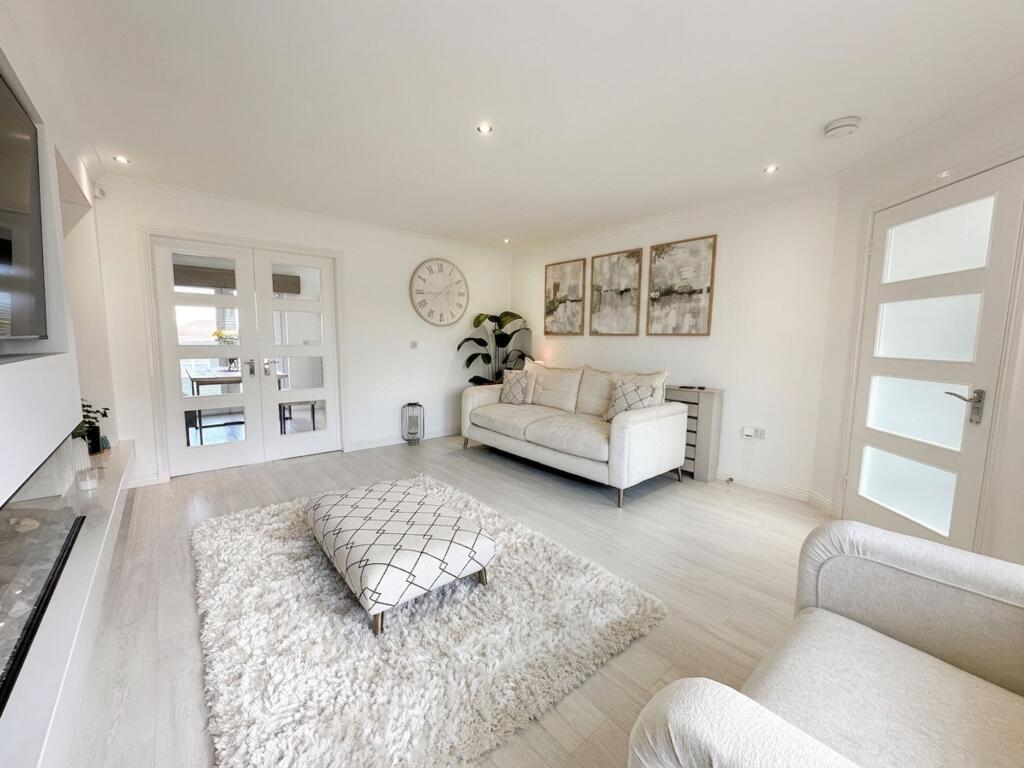 House in Plains, North Lanarkshire - More