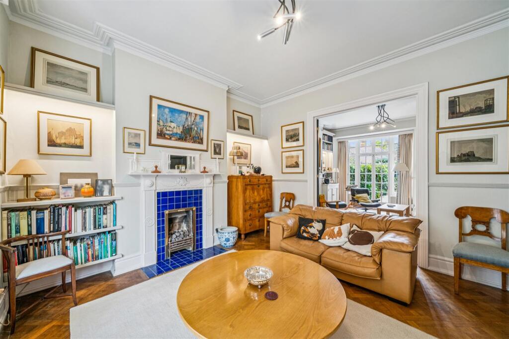 Queen Annes Grove, London, W4 photo 4