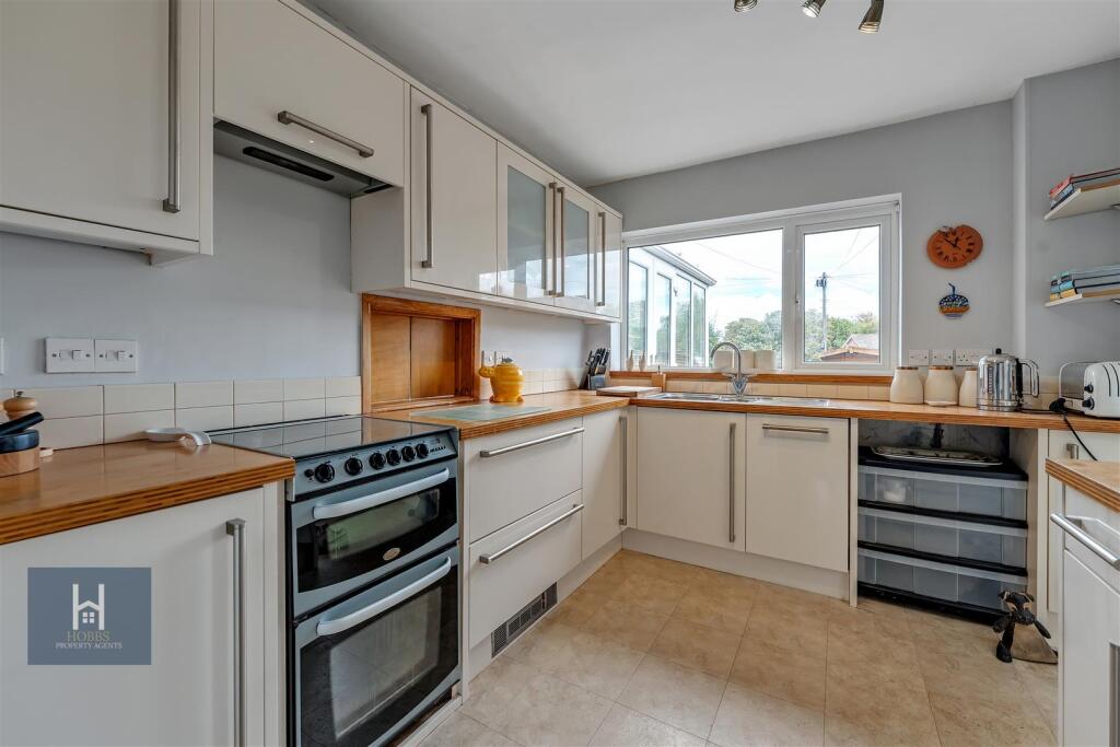 House in Bristol, Sodbury - View 4