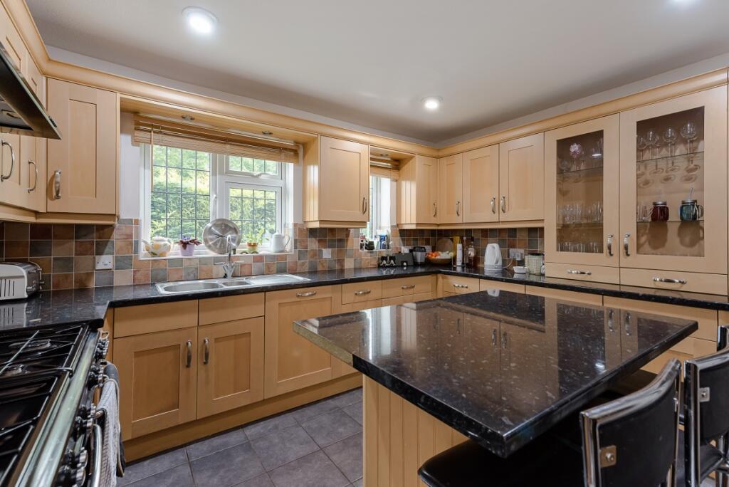 Main image of property: Denham Lane Chalfont St. Peter SL9