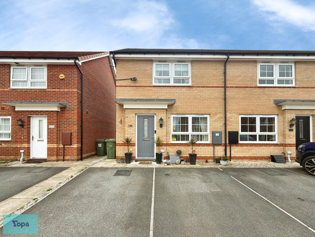 2-bed terraced on Ramsden Crescent, Pontefract, WF8, £199,950