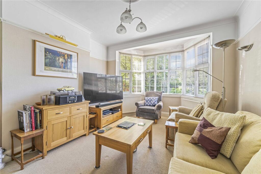 House in Twickenham - View 3