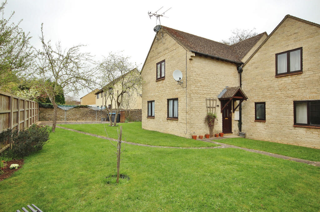Main image of property: Burford Road, Carterton, OX18