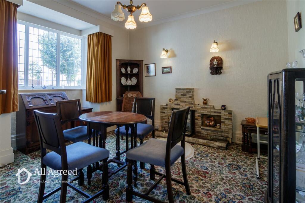 House in Ripley - View 5