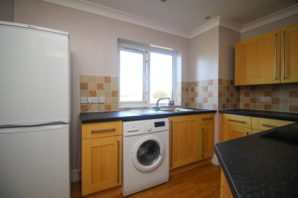 Newtown Court, Southampton, Hampshire, SO31 - View 4