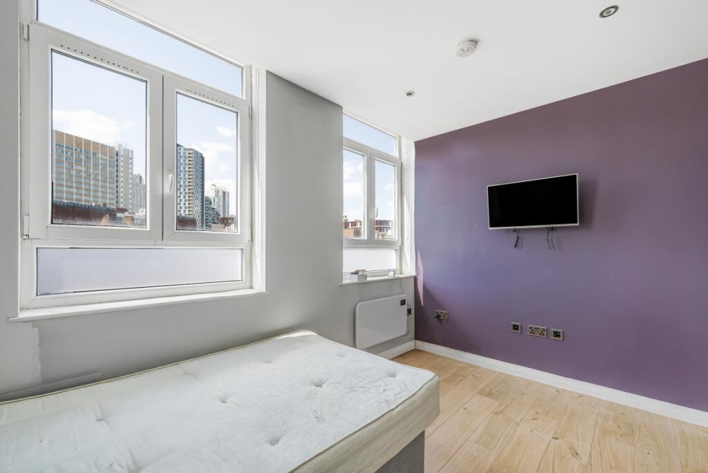 Main image of property: Mercia Grove, London, SE13