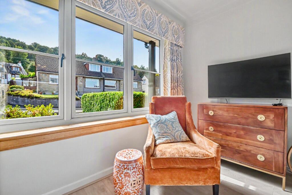 House in Paisley, Inverclyde - More