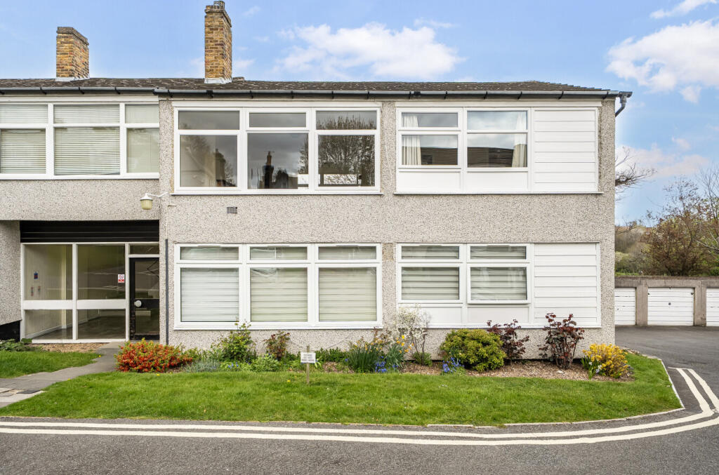 Main image of property: Cedar Mount, Mottingham Lane, London, SE9
