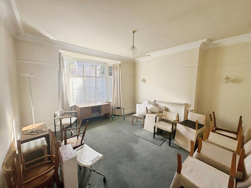 14 Stoney Road, Cheylesmore, Coventry, West Midlands CV1 2NP photo 3