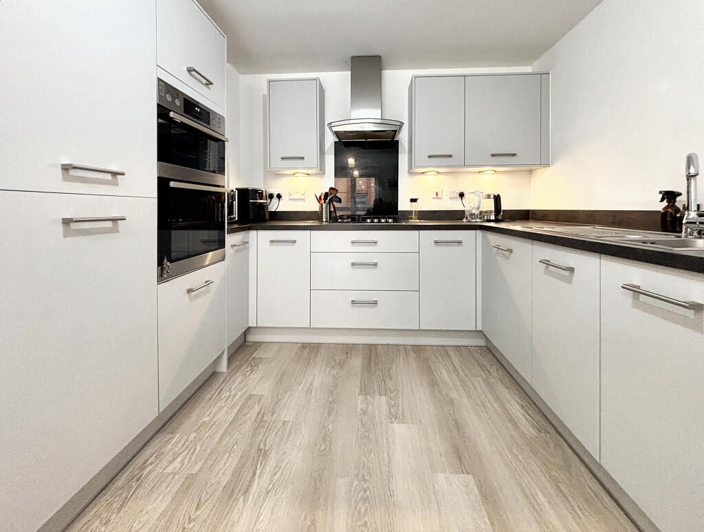 Main image of property: Tanner Close, Frenchay, Bristol, Gloucestershire