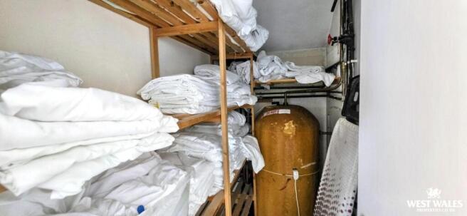 Airing cupboard.jpg