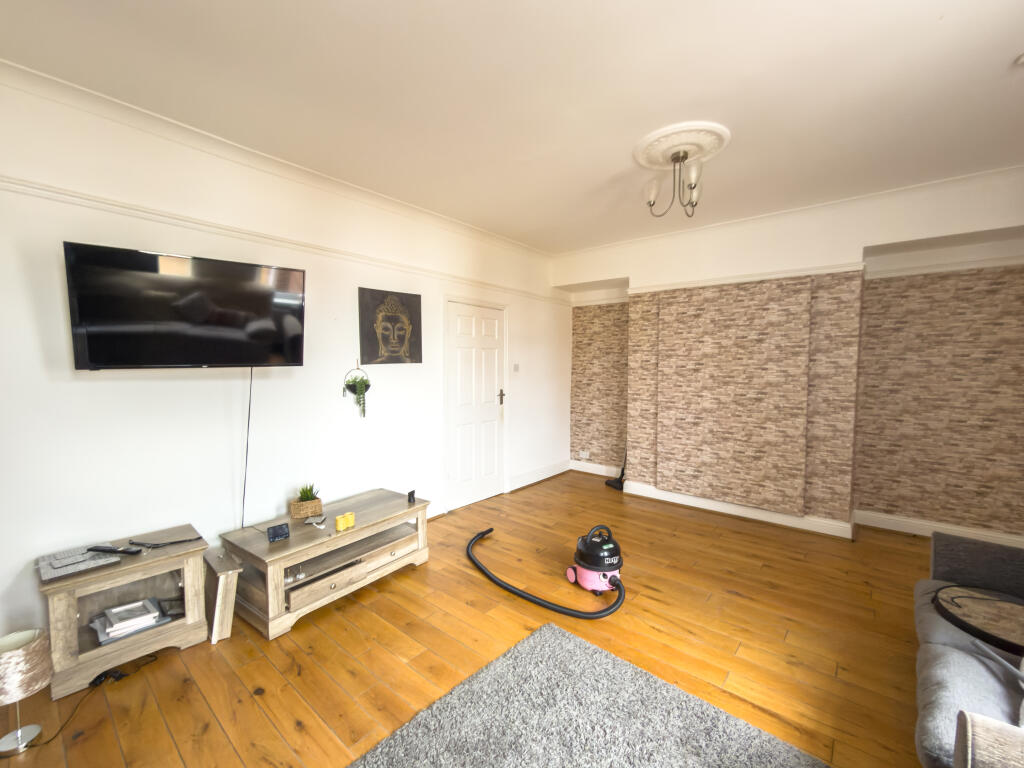 Apartment in South Tyneside, North East - View 5