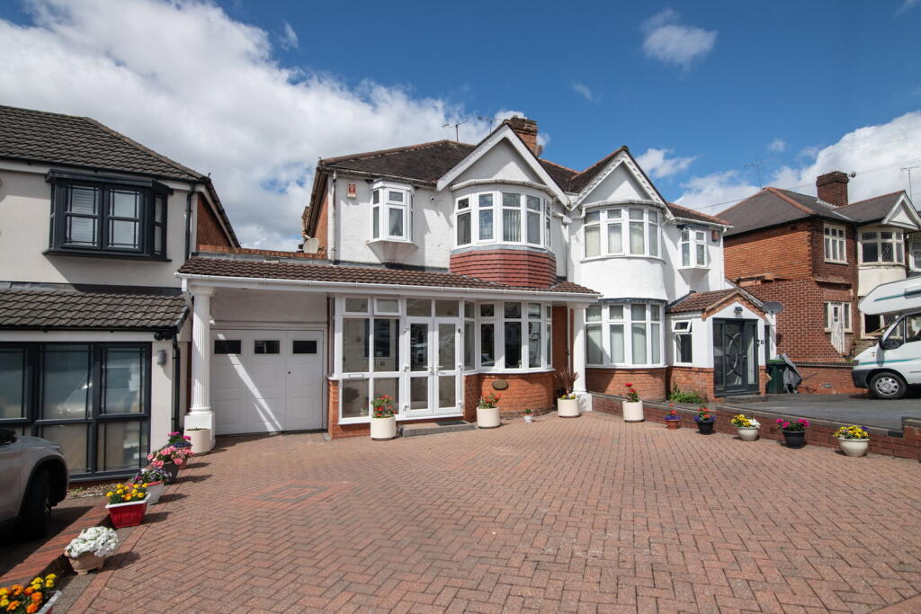 Hawthorn Croft, Oldbury, B68 0DP, Oldbury