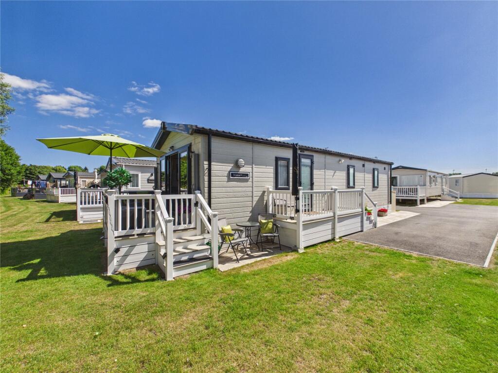 Main image of property: Walton Avenue, Felixstowe, Suffolk, IP11