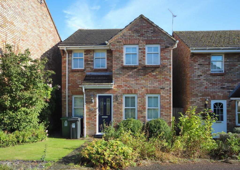 Main image of property: Lakeside, Tring