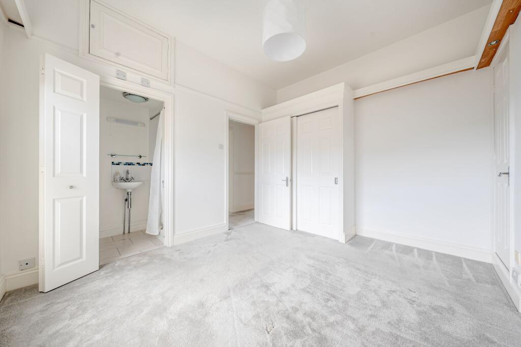 Leeds Road, Harrogate, HG2 - View 3