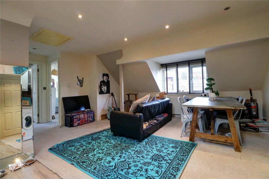 Village Way, Cranleigh, Waverley, Surrey, GU6 photo 2