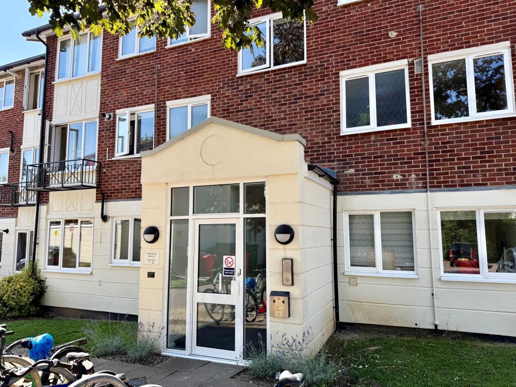 Main image of property: Lizmans Court, Oxford