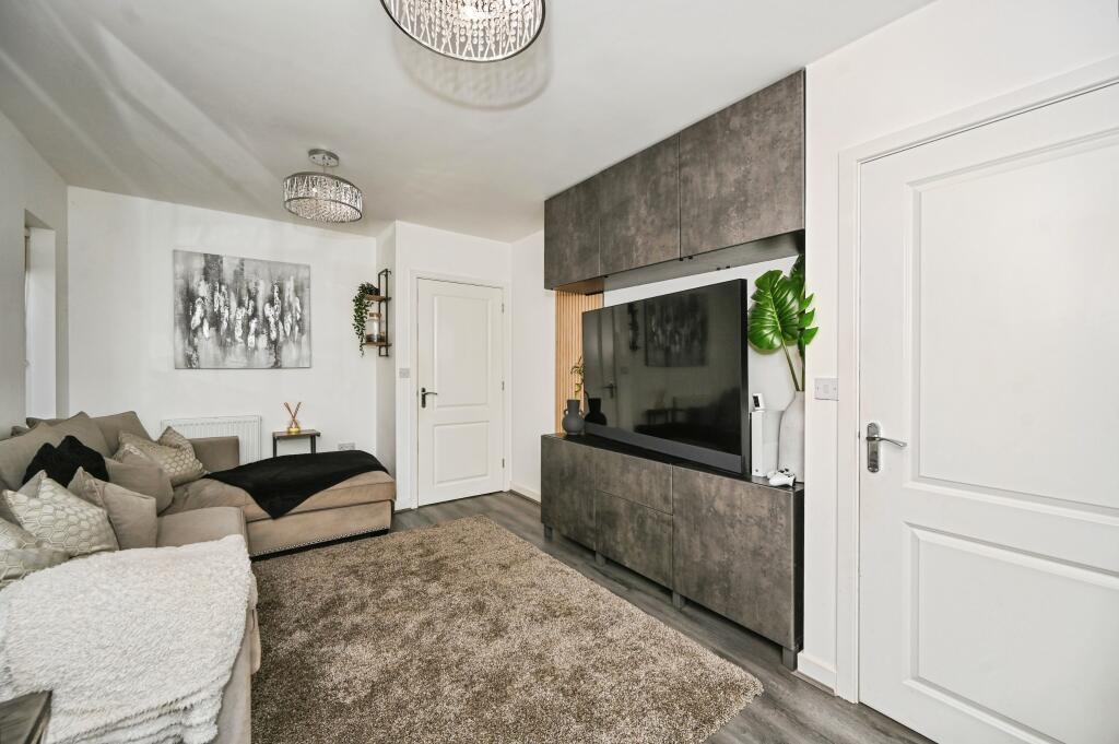 Vines Cross Way, Skelmersdale, WN8 photo 4