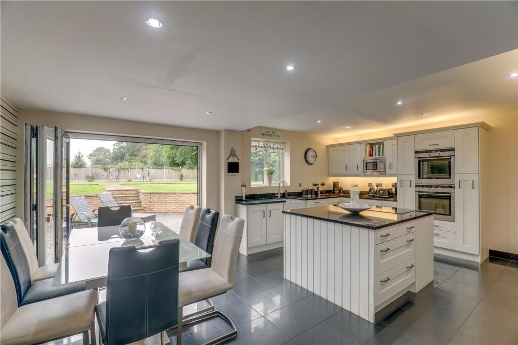 81 Six Ashes Road, Bobbington, DY7 photo 4