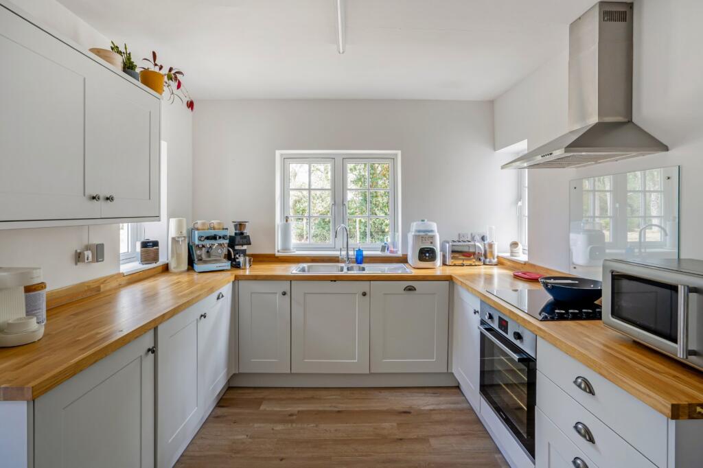 House in Waverley, Dunsfold - View 4