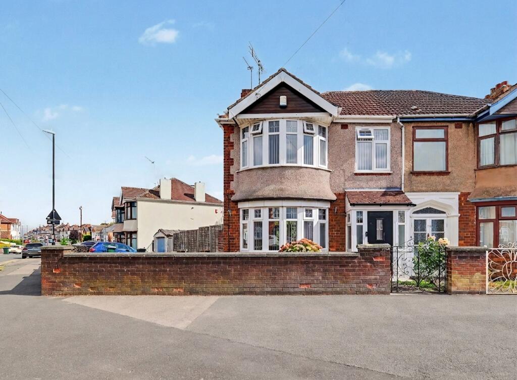 House in Coventry, Clifford Park - View 2