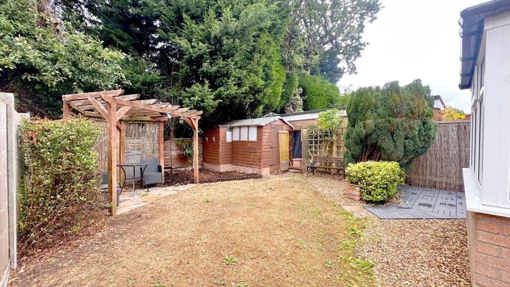 House in Stockport - View 4