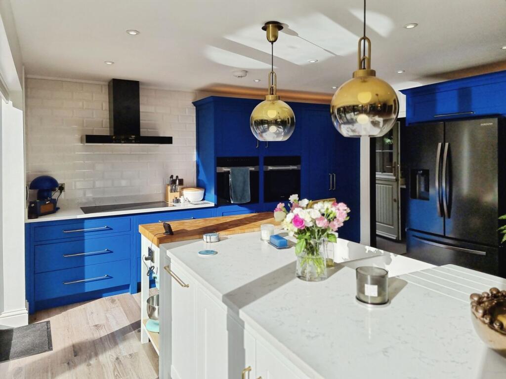House in Clophill, Central Bedfordshire - More