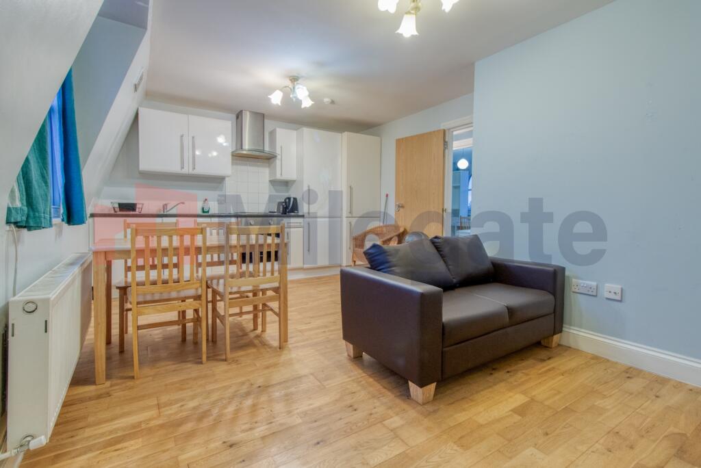 Main image of property: Green Lanes, London, N16