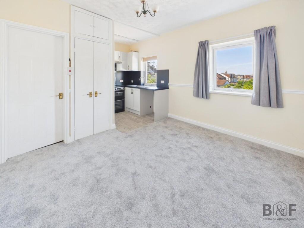 Apartment in Bristol - View 2