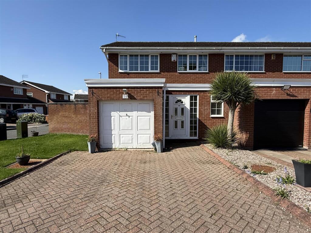 3-bed terraced on Athelstan Close, Bromborough, Wirral, £240,000
