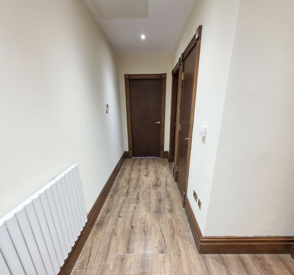 Apartment in Liverpool - More