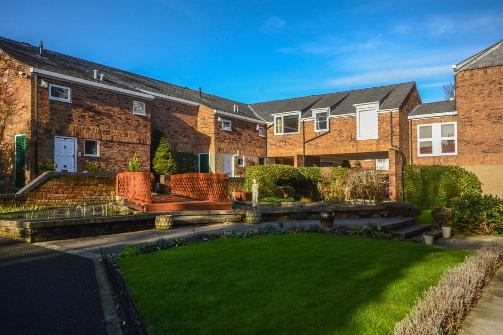 2-bed flat on Foxton Court, Sunderland, £235,000