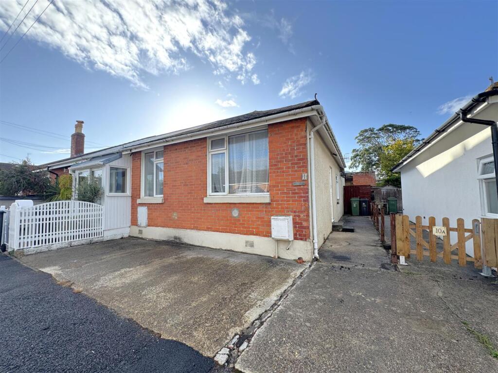 Main image of property: Spa Avenue, Radipole