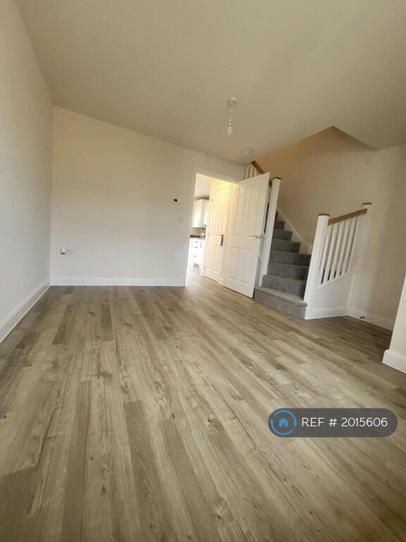 House in Northampton - View 3