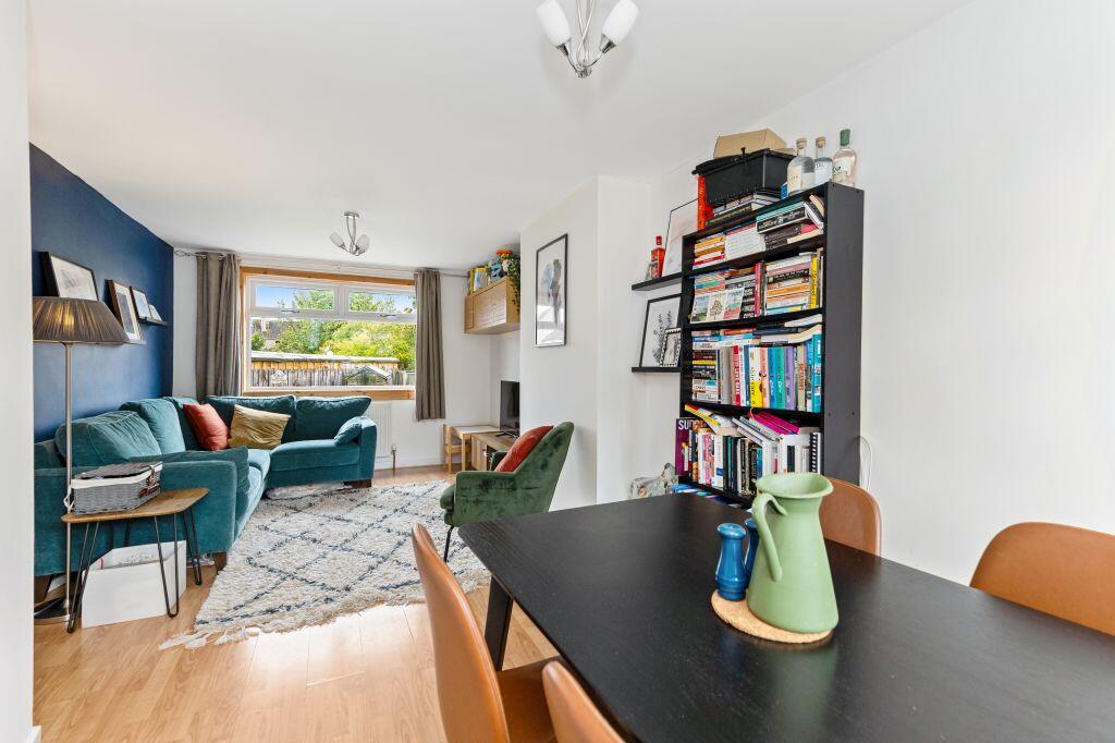 House in Edinburgh, Kaimes, Liberton and District - More