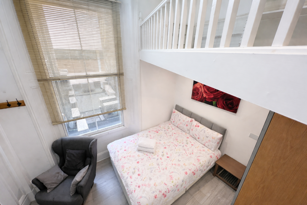 Studio flat for rent
