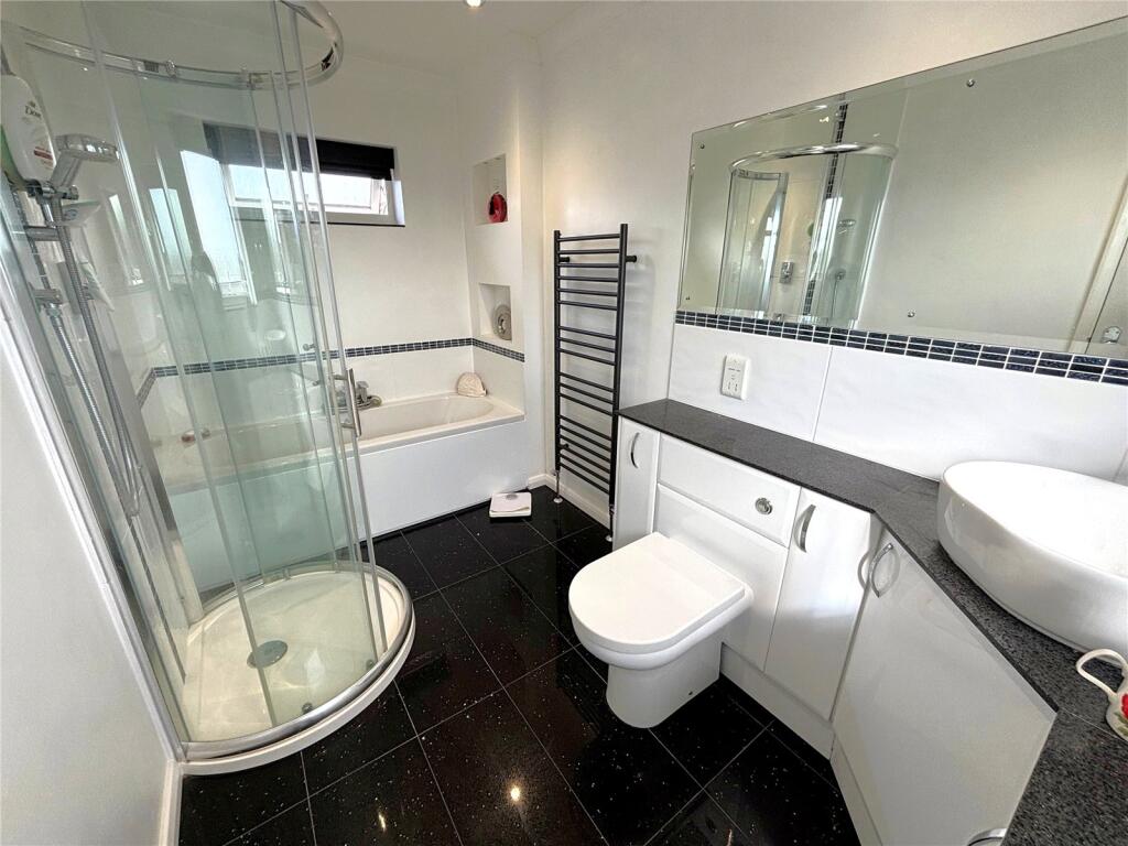 House in Fareham, Hampshire - More